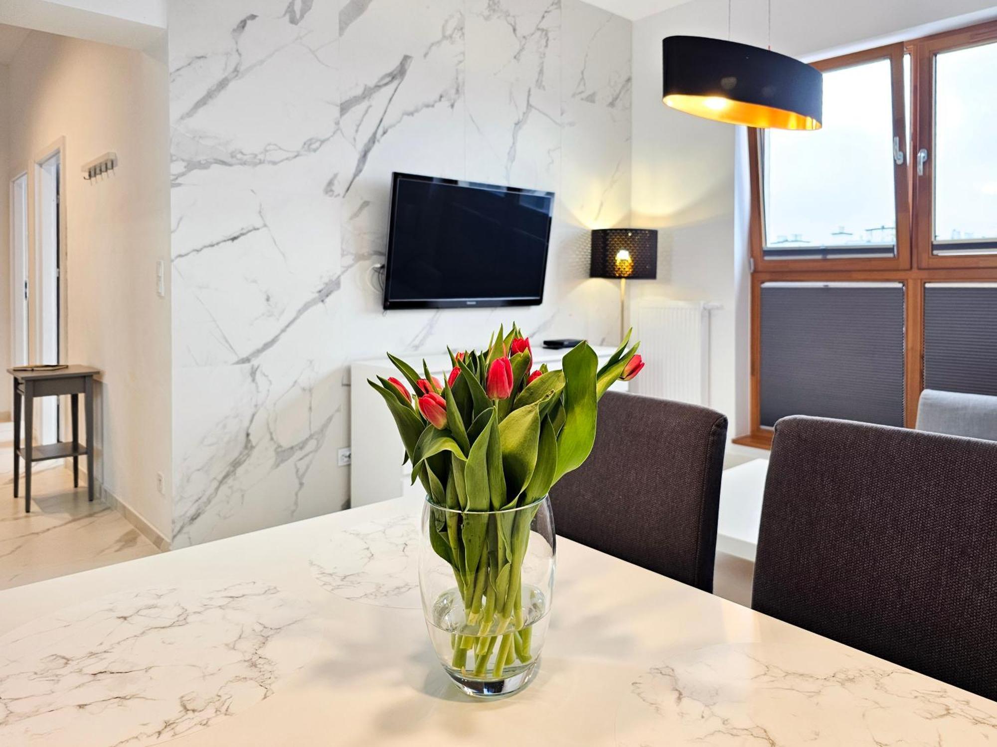Апартаменты Visit Baltic - Platan Tower Grey Свиноуйсьце Экстерьер фото